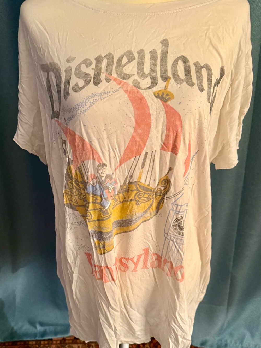 Disneyland Vintage Fantasyland Graphic Tee in Ivory